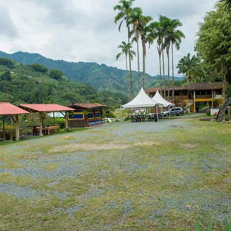 Hacienda Charrascal Coffe Farm Lägenhet Manizales Exteriör bild
